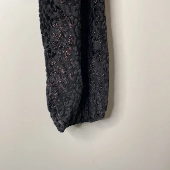 Zara Trafaluc Metallic Leopard Print Long Sleeve Crop Top - Picture 11 of 12